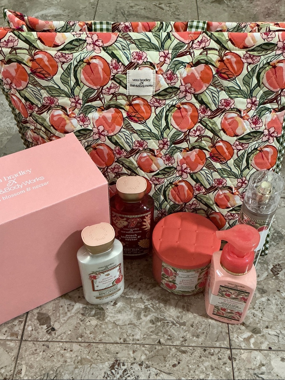 Vera Bradley x BBW peach blossom tote and bath body works gift set, 5pcs 1 tote
